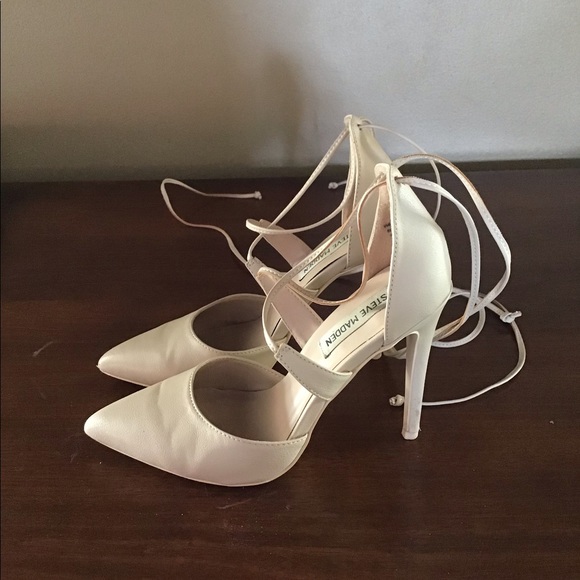 Steve Madden - Picture 2 of 3